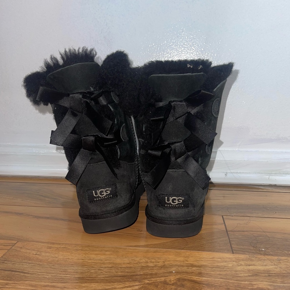 BLACK BAILEY BOW UGG AUSTRALIA BOOTS KIDS SIZE 5/WOMEN 7.5